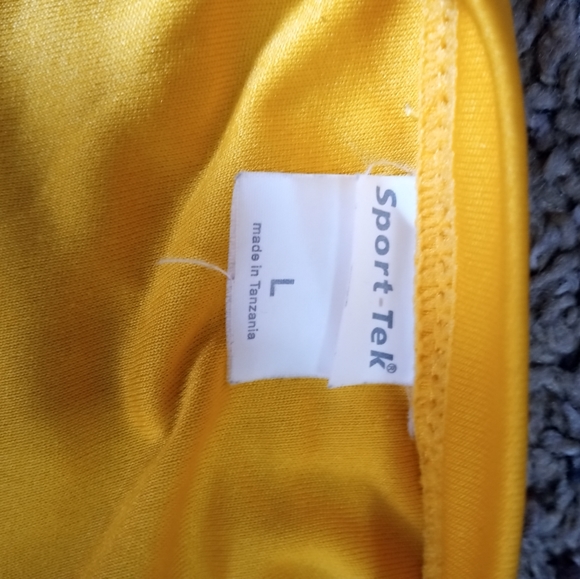 Men's LG Yellow Soccer Shirt - Picture 3 of 7